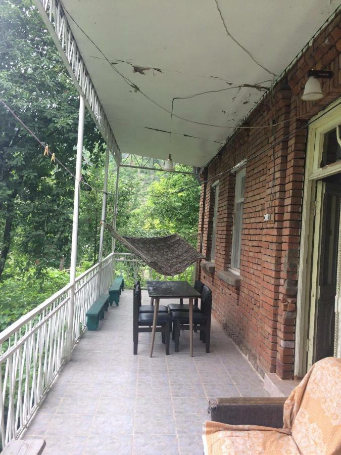 Guesthouse Malkhazi Borjomi Εξωτερικό φωτογραφία