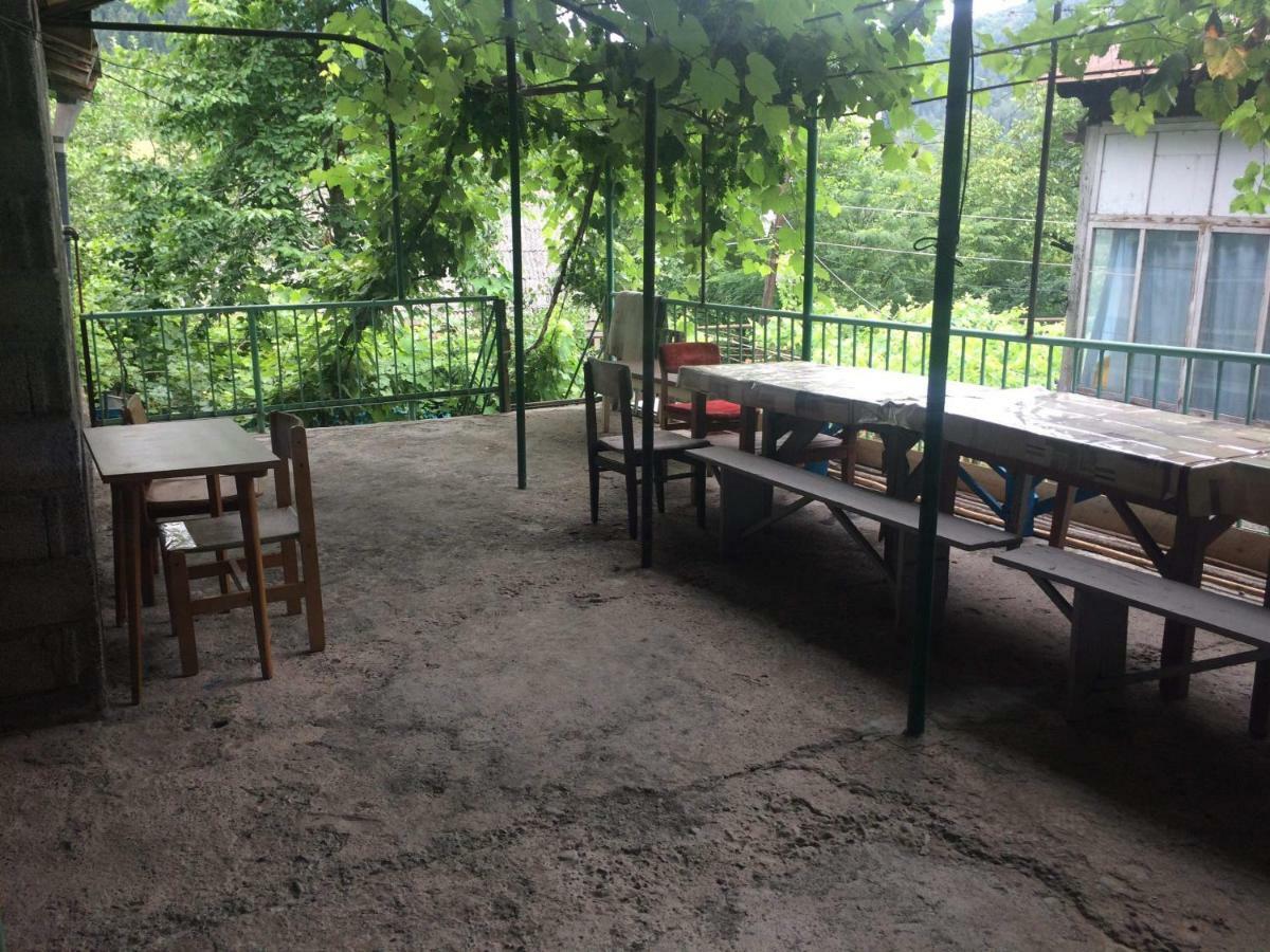 Guesthouse Malkhazi Borjomi Εξωτερικό φωτογραφία